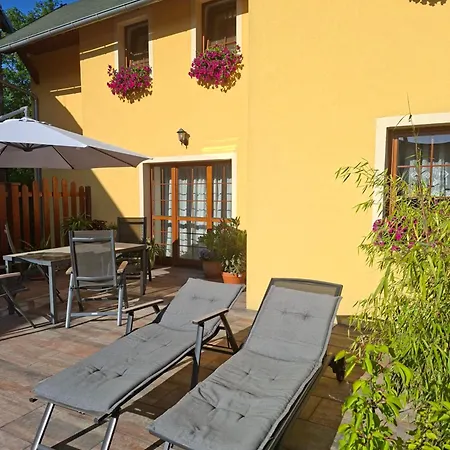 Villa Velky Dum S Bazenem A Saunou Mikulášovice
